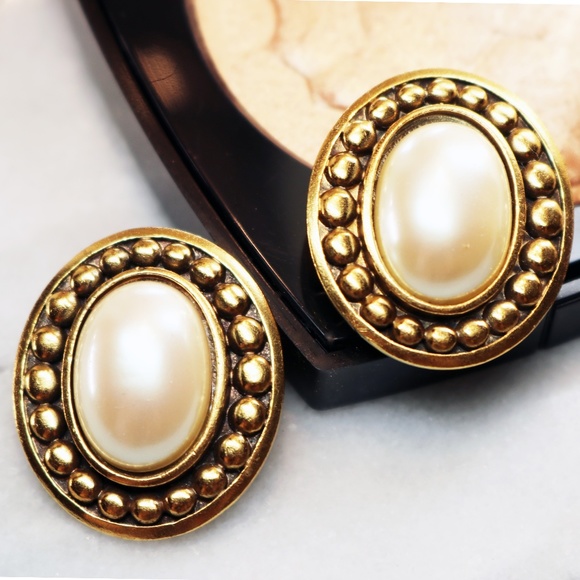 YSL Vintage Yves Saint Laurent Pearl Cabochon Earrings - Picture 8 of 16